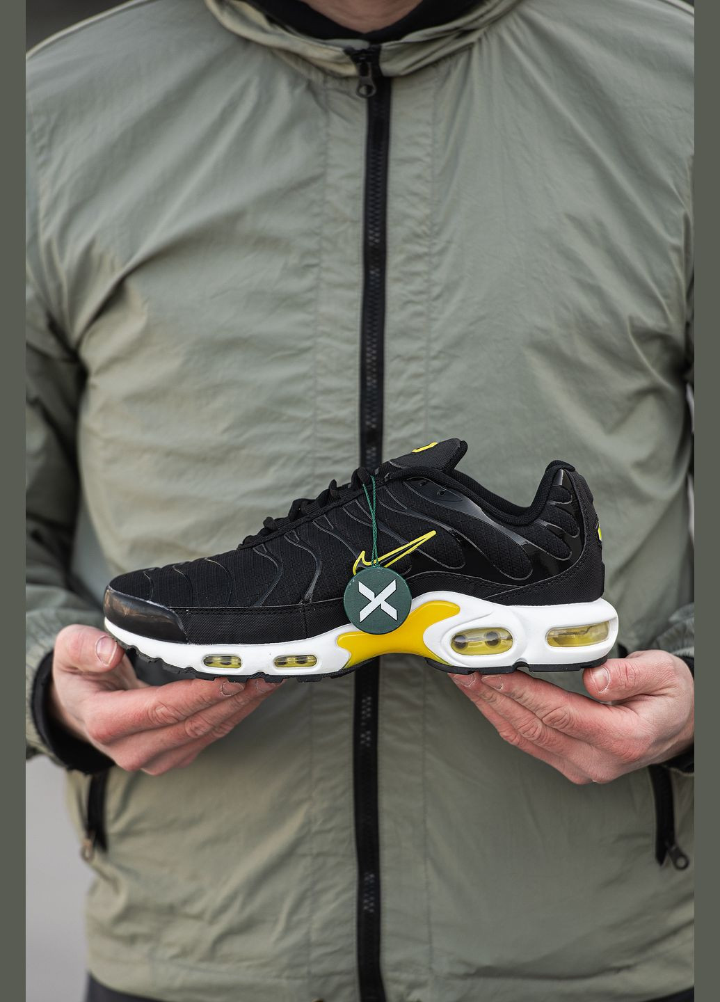 Чорні Осінні кросівки чоловічі Nike Air Max TN Black/Yellow