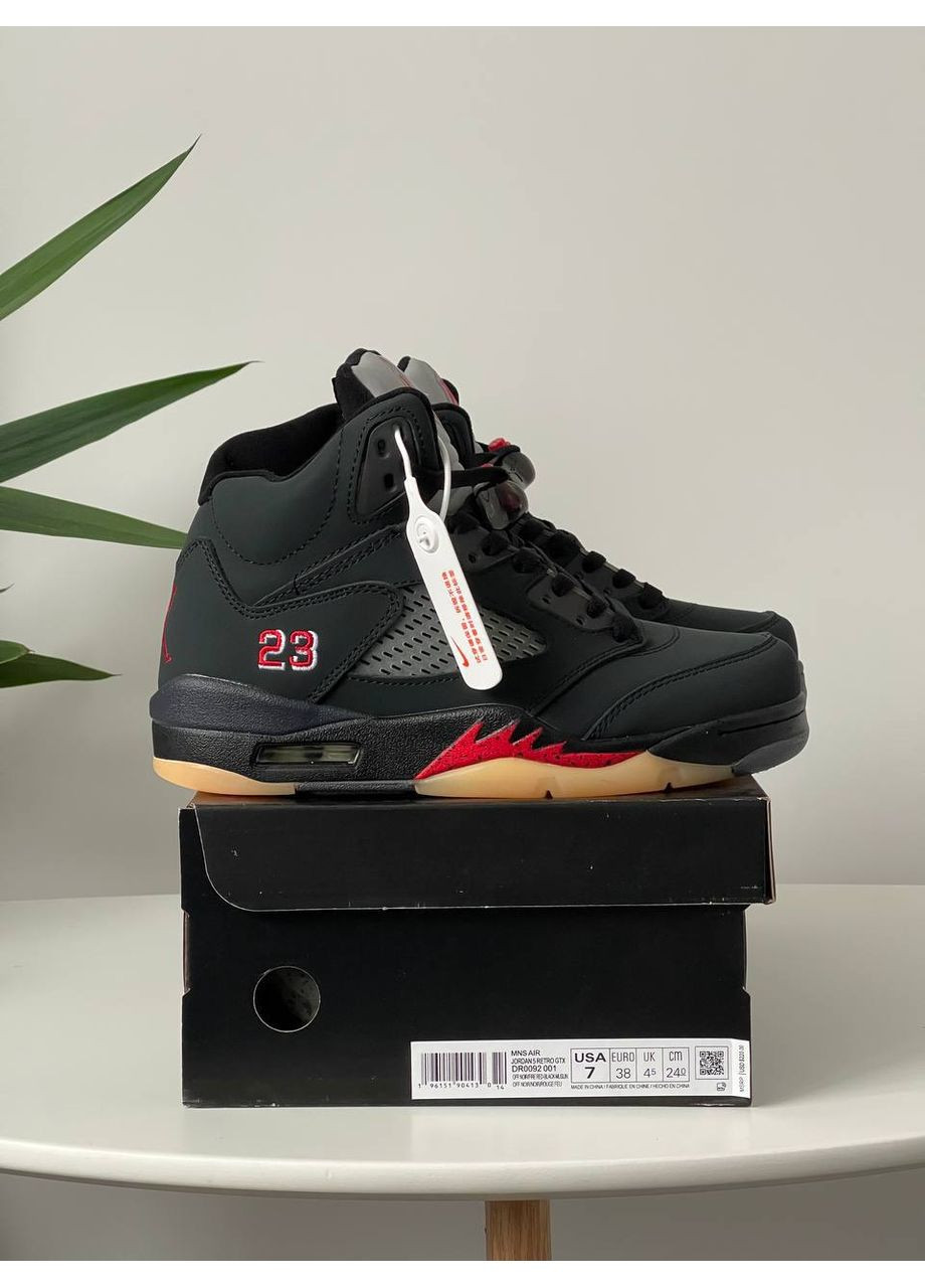 Кросівки жіночі і чоловічі Nike Air Jordan 5 Retro Off Noir Gore-Tex | Найк Джордан 5 Ретро чорні No Brand чорні демісезони (361784334)
