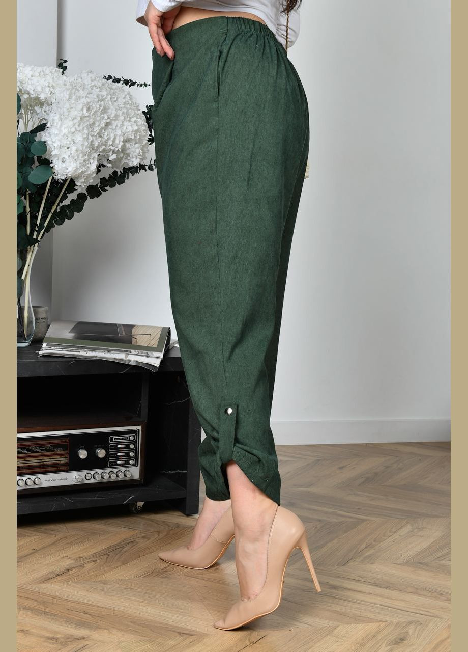 Жіночі брюки із мікровельвету колір хакі р.48/50 453794 New Trend (289720132)