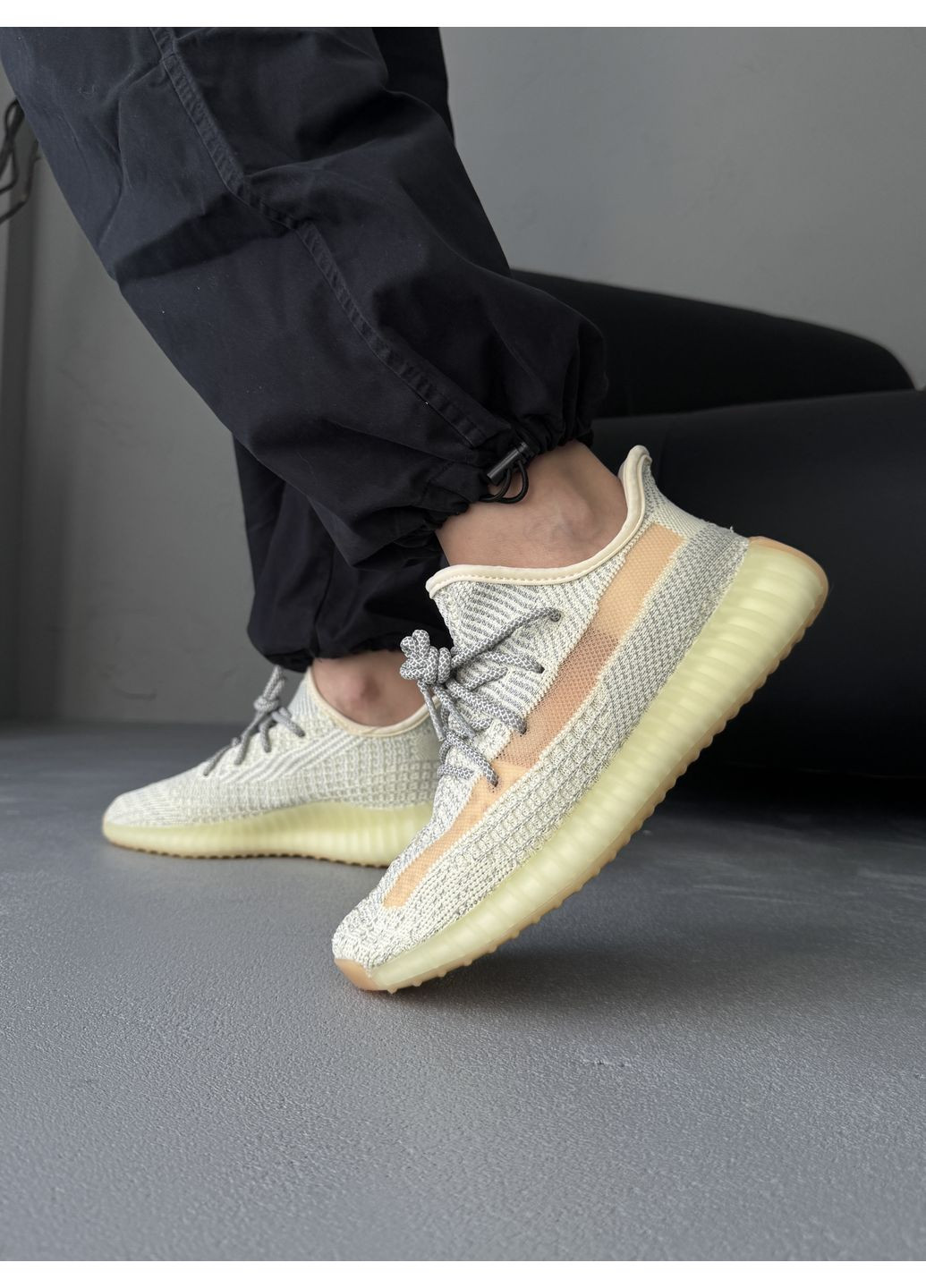 Кросівки жіночі Adidas Yeezy Boost 350 V2 Ludmark Full Reflective | Адідас Ізі Буст 350 бежеві No Brand бежеві демісезони (370149914)