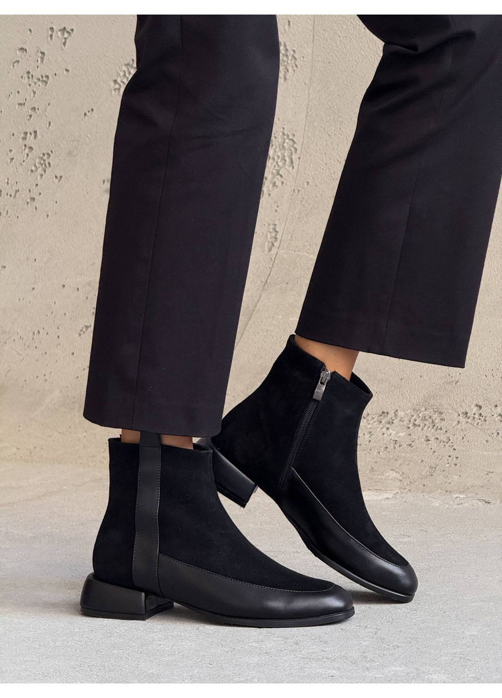 Осенние классические кожаные ботинки Helen из натуральной замши