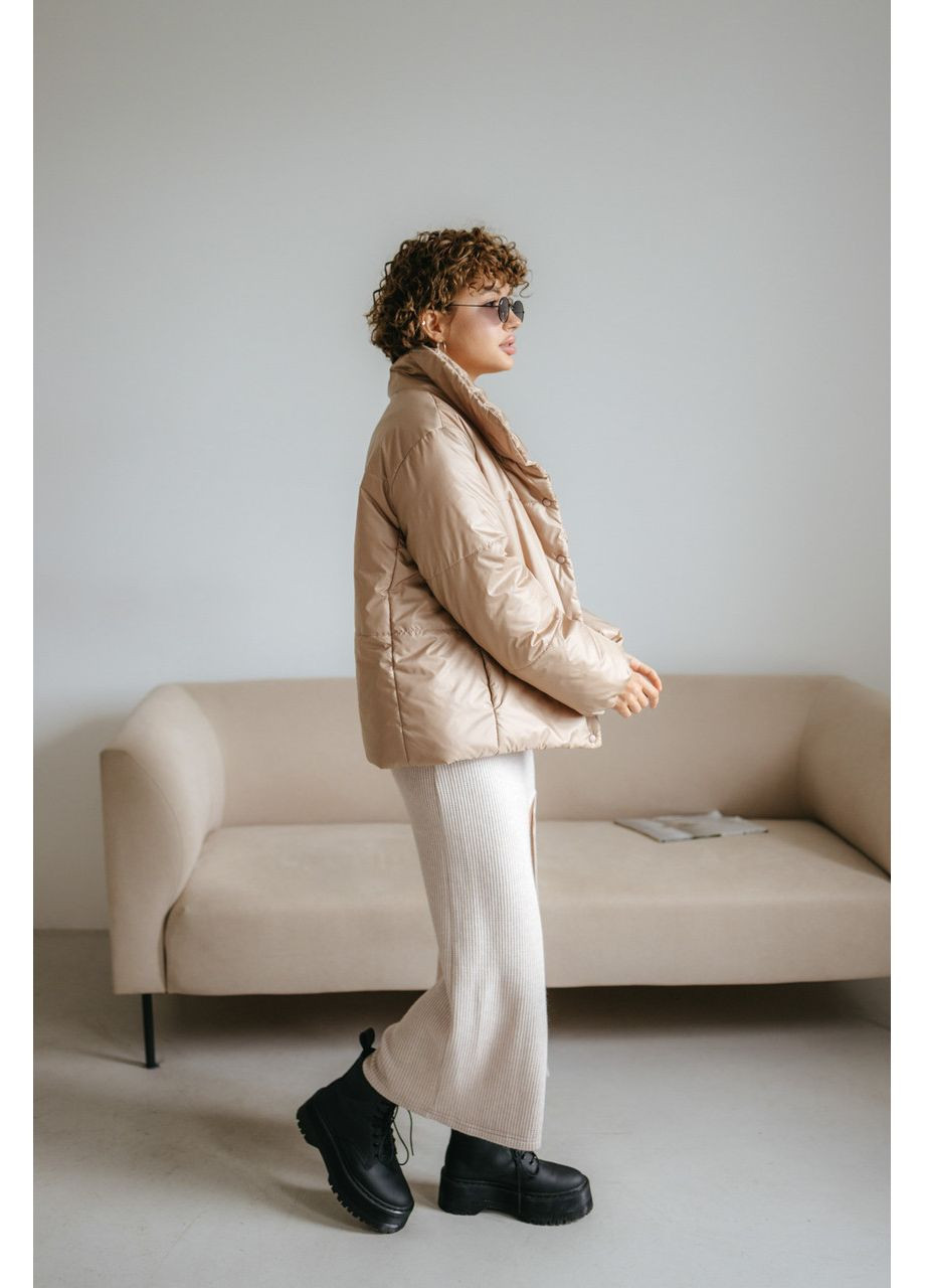 Бежевая зимняя бежевая куртка на кнопках Seventeen