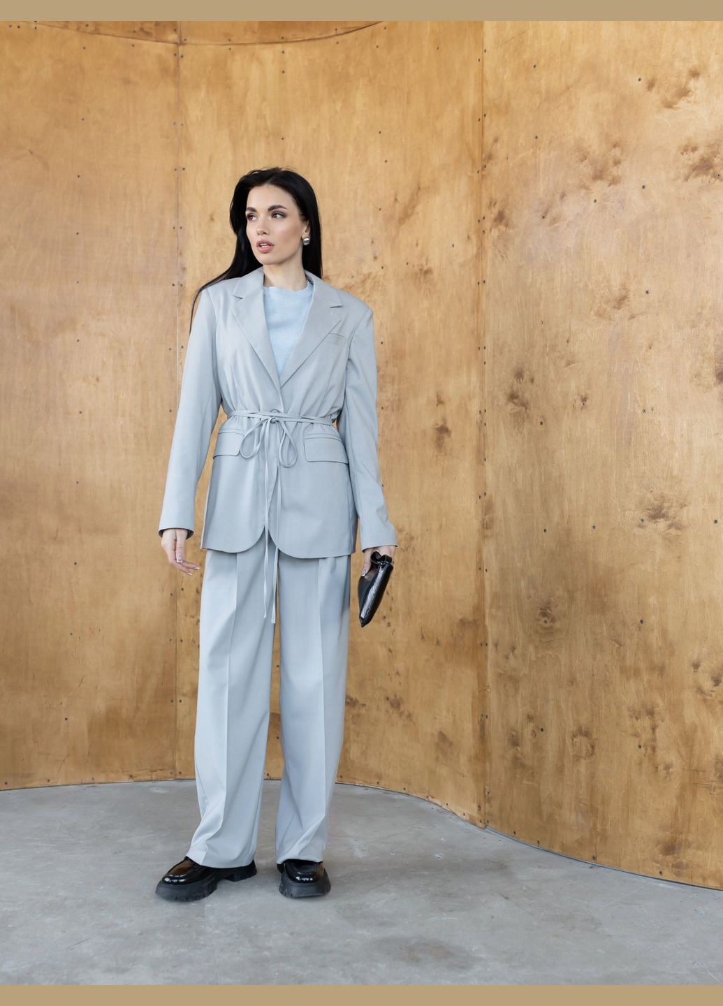 Серый женский пиджак Larionoff однотонный - всесезон