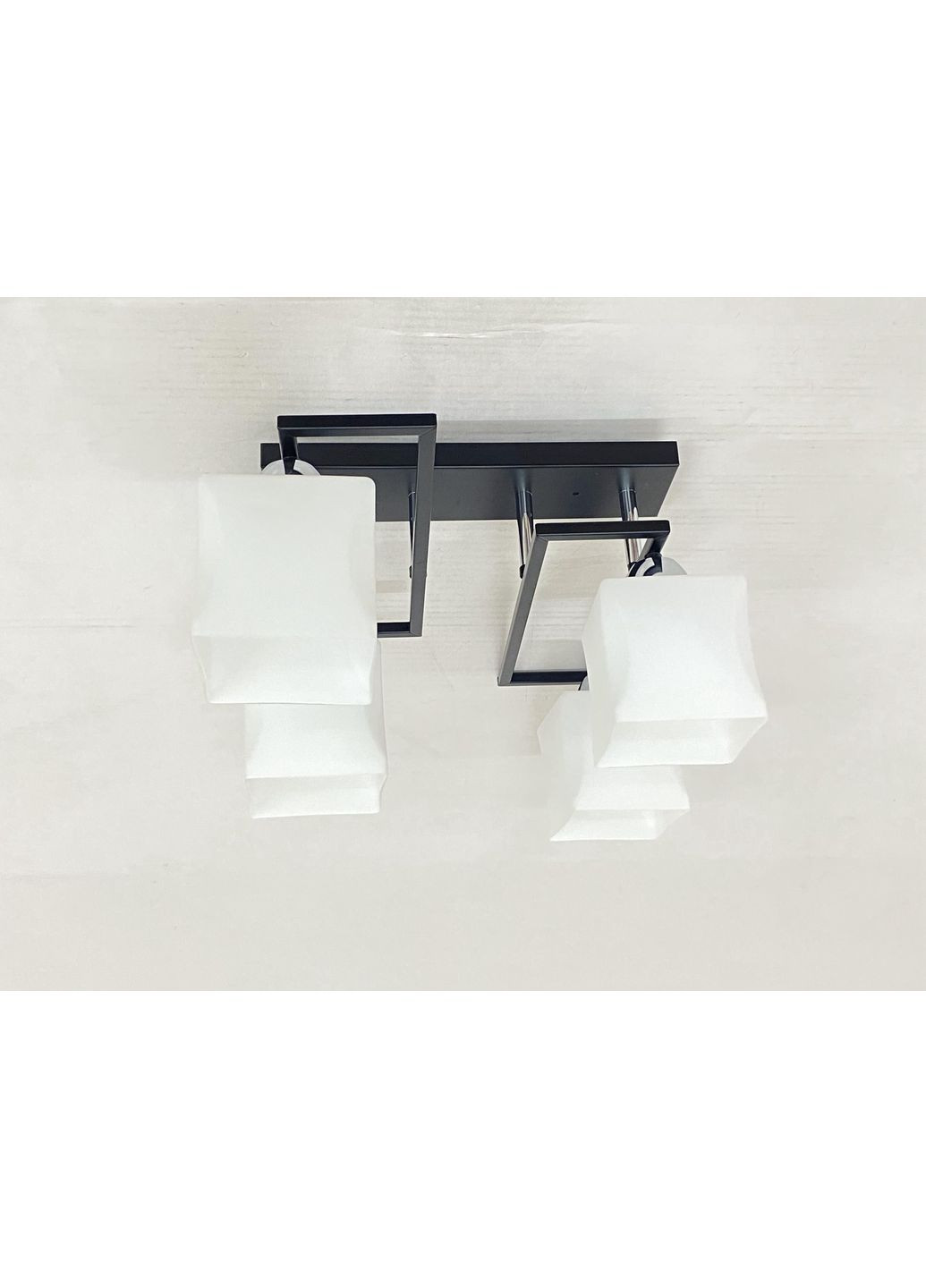 Стельова Люстра на 4 плафони 6957B/4 (Чорний+Хром) Valeso (366546865)