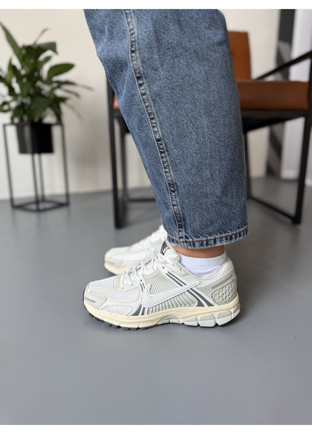 Цветные демисезонные кроссовки мужские nike zoom vomero 5 platinum tint найк аир зум вомеро 5 No Brand