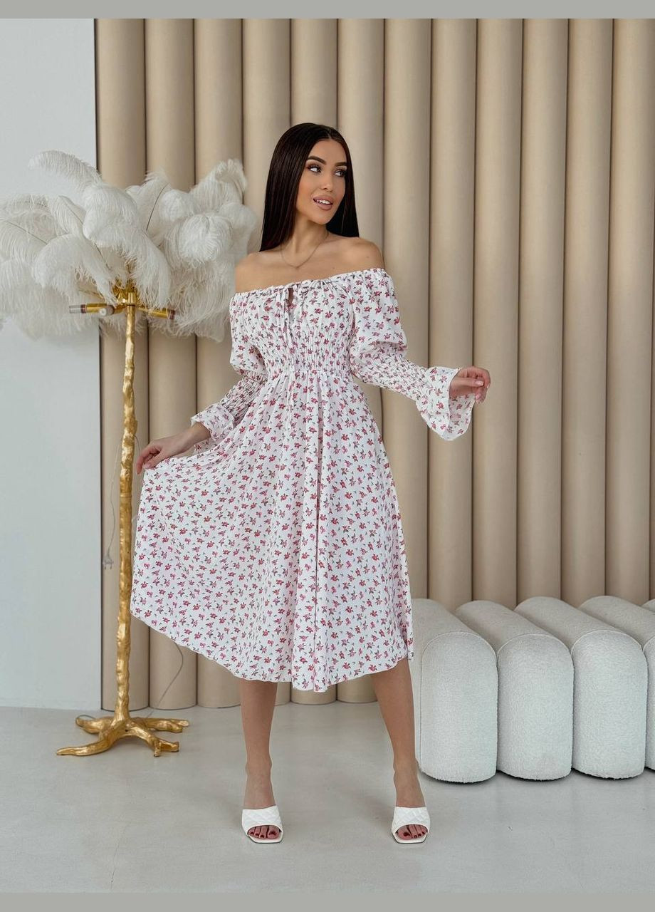 Білий повсякденний жіноча сукня міді з довгим рукавом а-силует, з відкритими плечима Україна з квітковим принтом