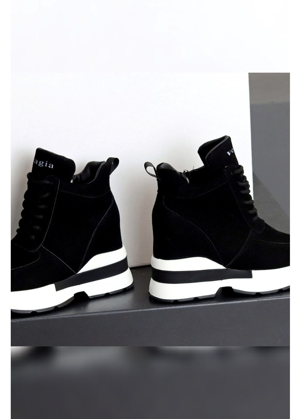 жіночі чорні еко замшеві на танкетці з хутром на блискавці Veagia Снікерси чорні зими (363134289)