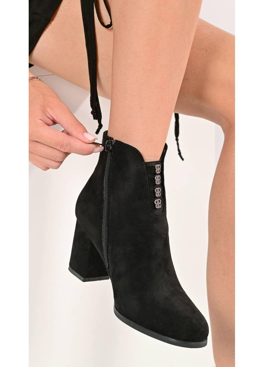 Черные демисезонная ботильоны женские черные демисезонные на каблуке No Brand Ботильони жіночі демісезонні