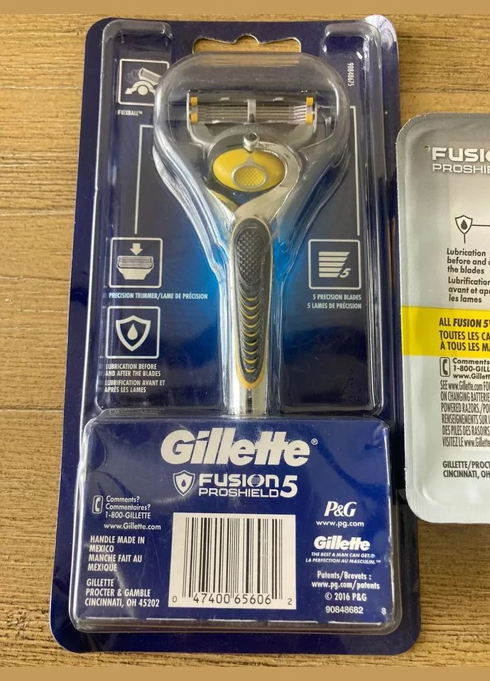 Бритвений набір Fusion 5 ProShield зі станком і 9 картриджами Gillette (321973275)