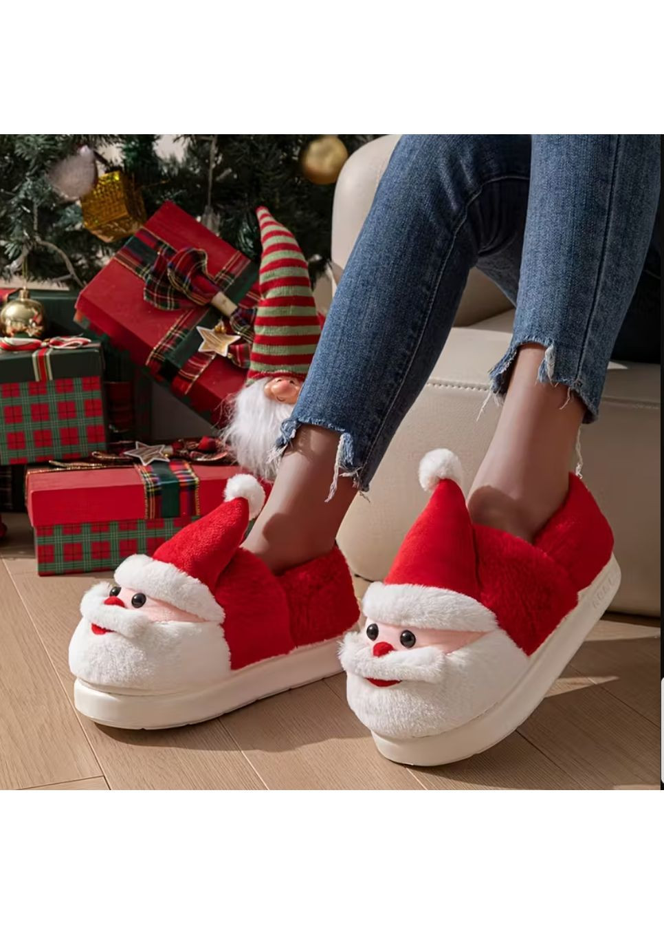 Тапочки капці іграшки теплі новорічні Санта Клаус No Brand (366343533)