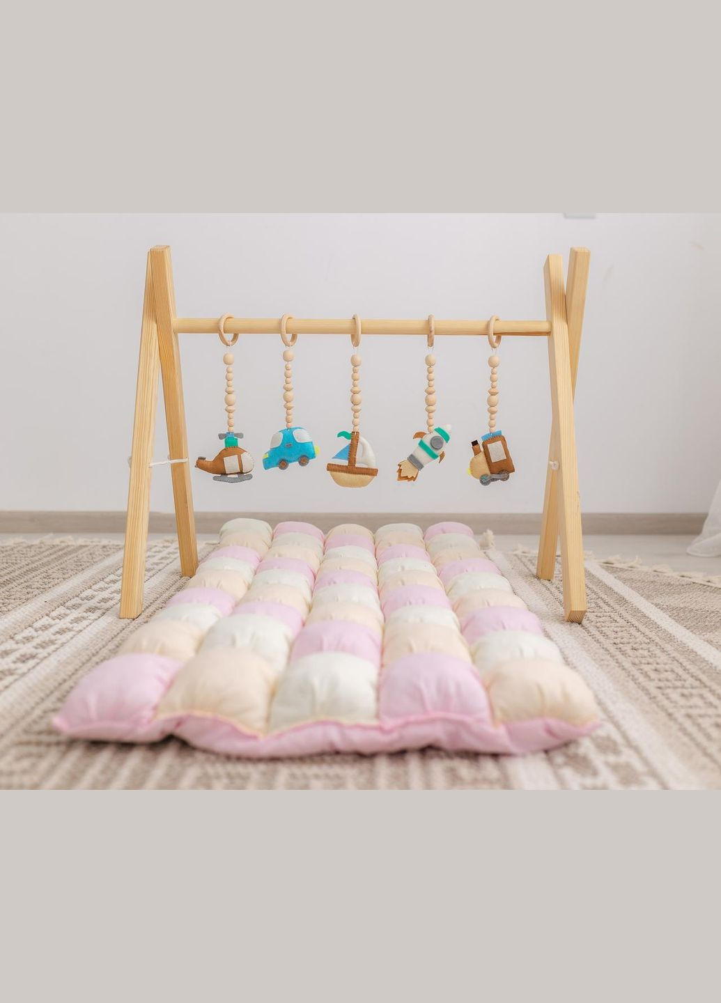 Мобиль детский напольный Веселые путешествия с матрасиком Алиса No Brand (316257262)