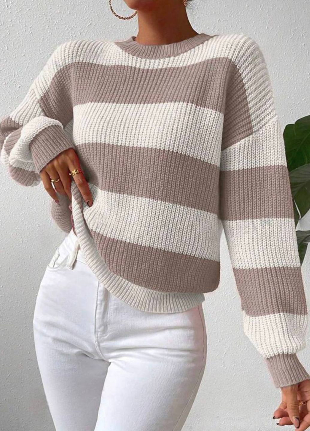 Бежевый демисезонный базовый свитер с длинным рукавом. Allthings