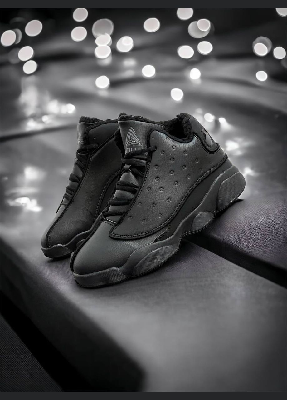 Черные зимние кроссовки Vakko