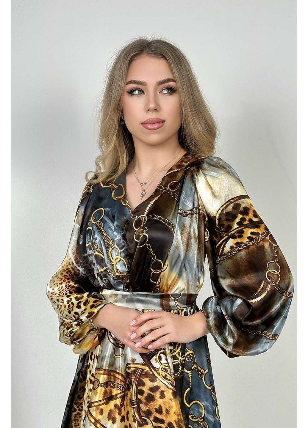 Сіра атласна коктейльна сукня міні 24021 сіра Tanita-Romario