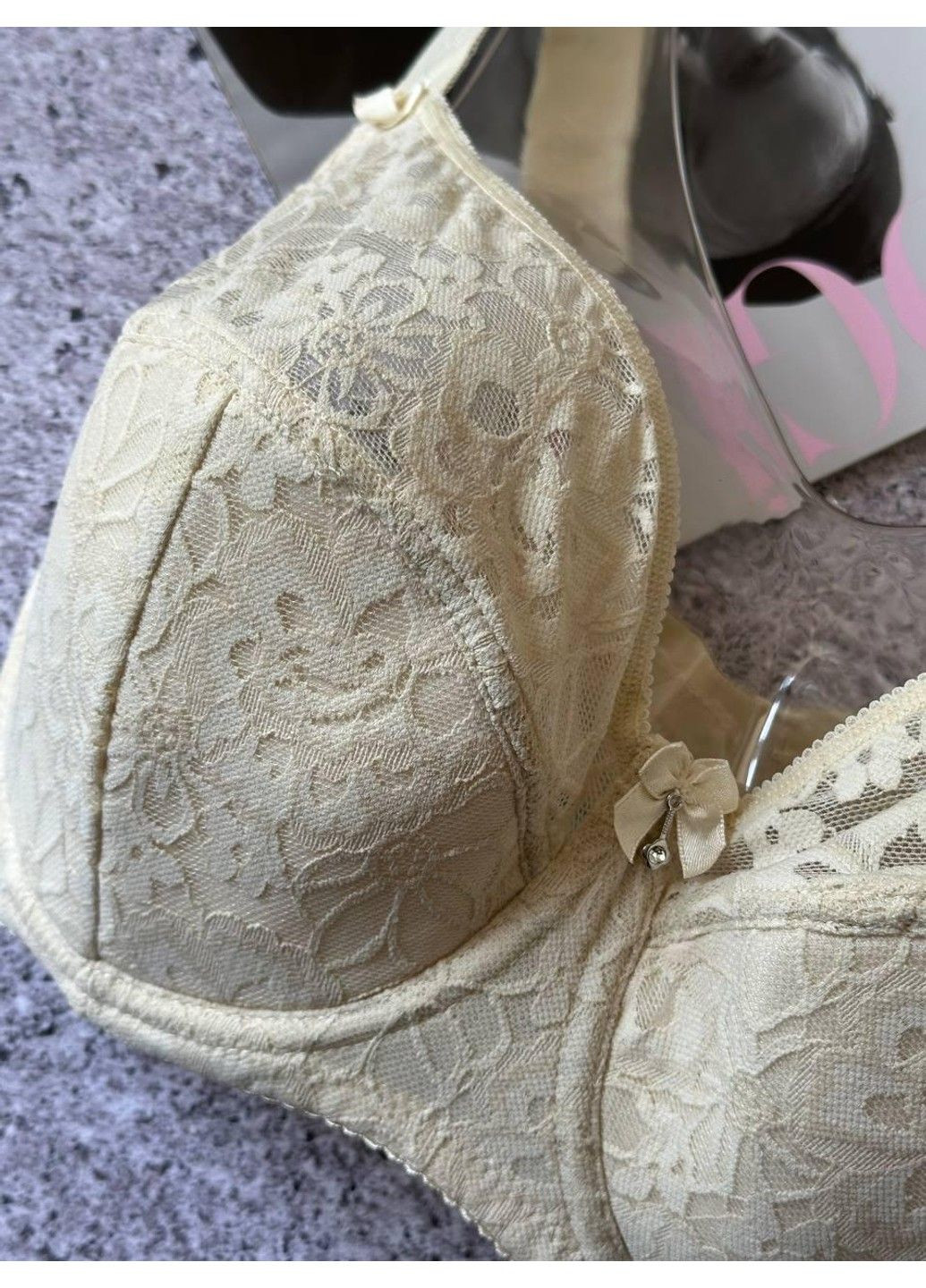 Бежевый бюстгальтер на косточках бежевый Finikin