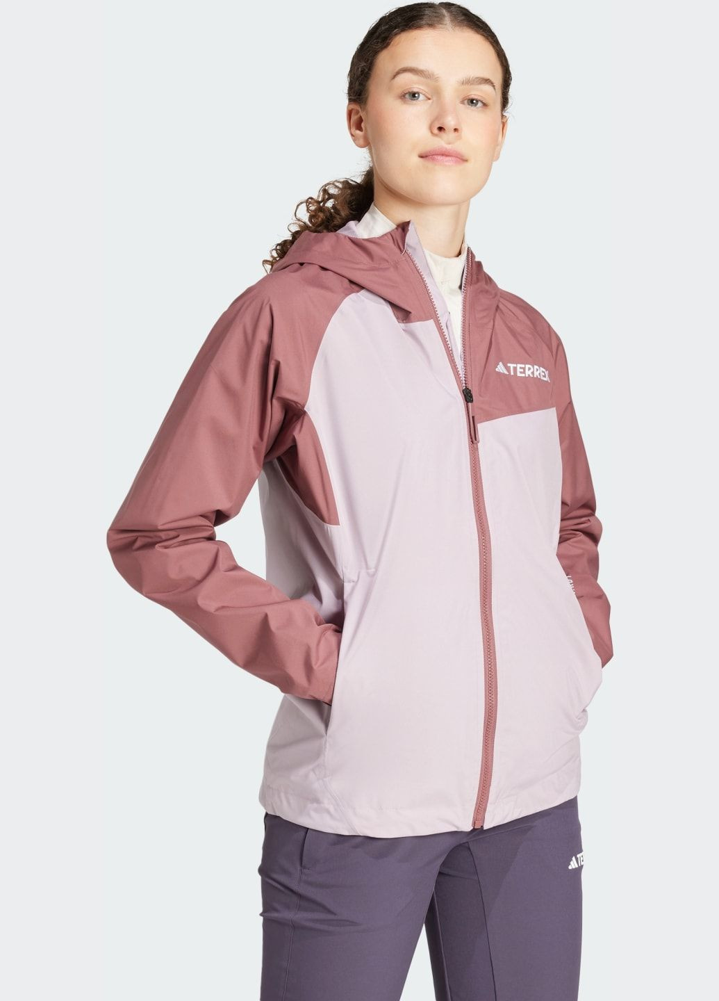 Фиолетовая демисезонная куртка-дождевик terrex multi 2l adidas
