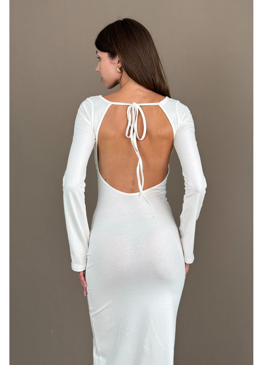 Молочное повседневный, вечернее платье макси с открытой спинкой CHICLY однотонное