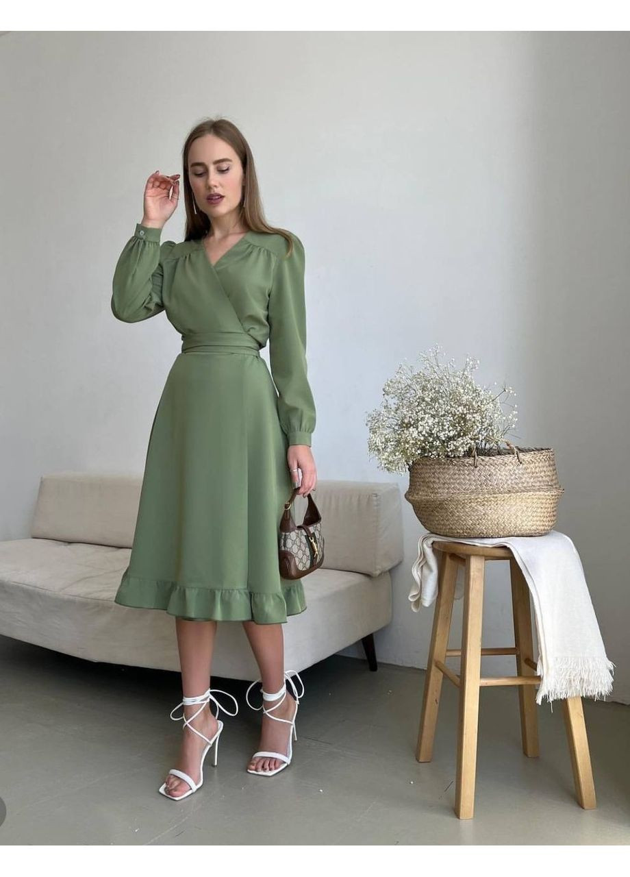 Оливкова сукня міді на запах оливкового кольору 34472 на запах No Brand однотонна