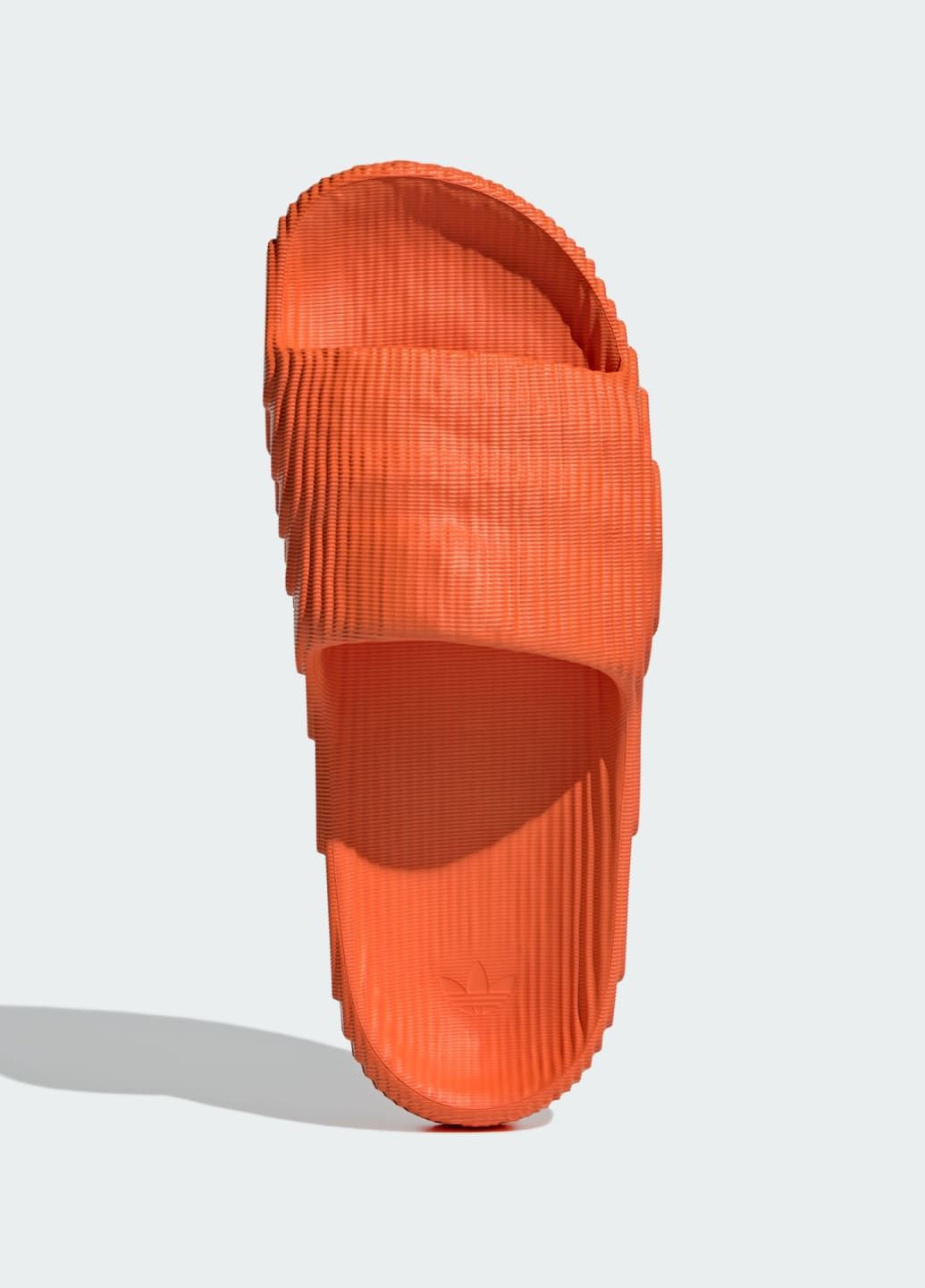 Оранжевые спортивные шлепанцы adilette 22 adidas