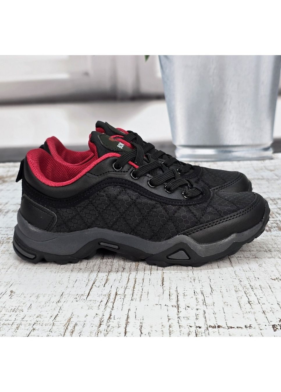 Черные демисезонные кроссовки подростковые Bonote