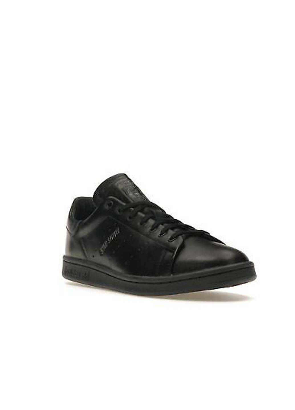 Черные демисезонные кроссовки мужские adidas