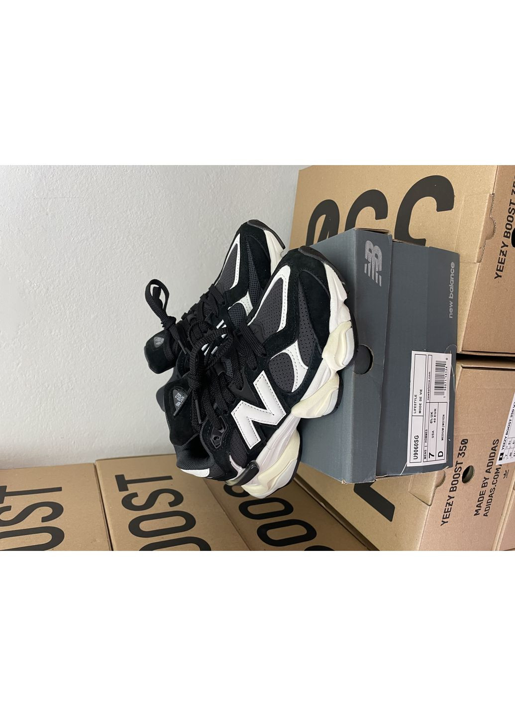 Чорні Осінні кросівки чоловічі new balance 9060 black white нью беланс 9060 No Brand