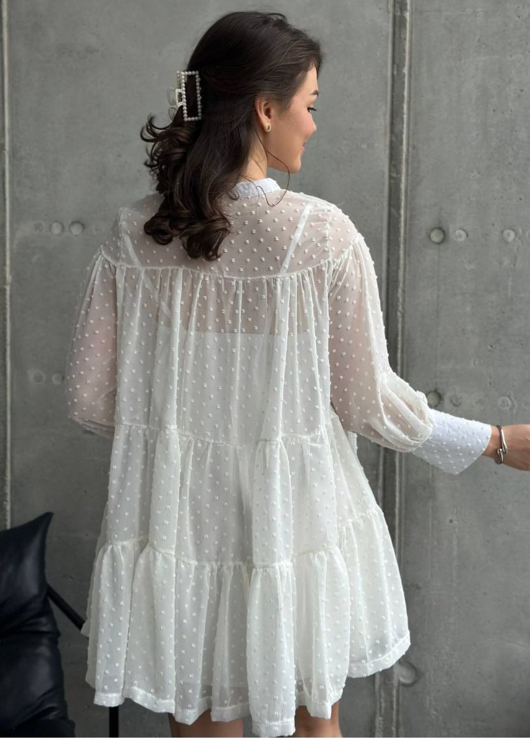 Молочное повседневный платье мини из двух частей: нижнее платье-майка и верхнее объемное Tik-Tak однотонное