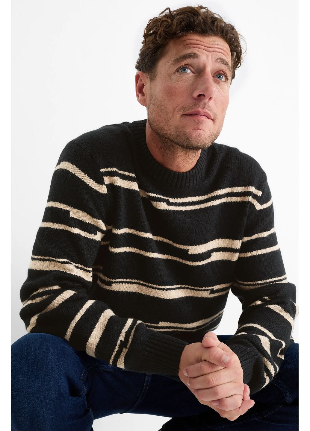 Черный демисезонный свитер C&A