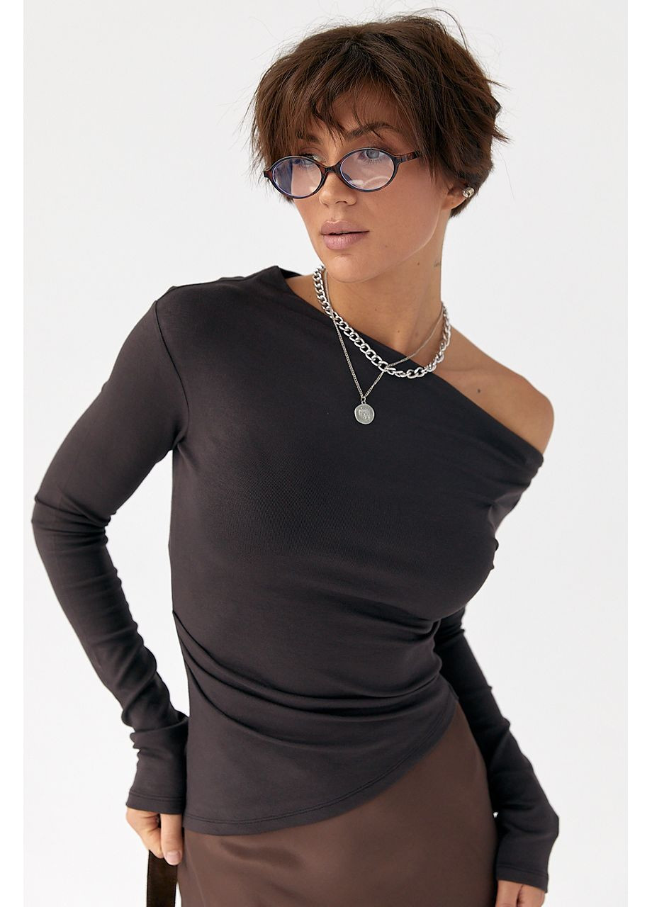 Ассиметричний лонгслів з відкритим плечем - темно-коричневий колір Lurex (364967752)