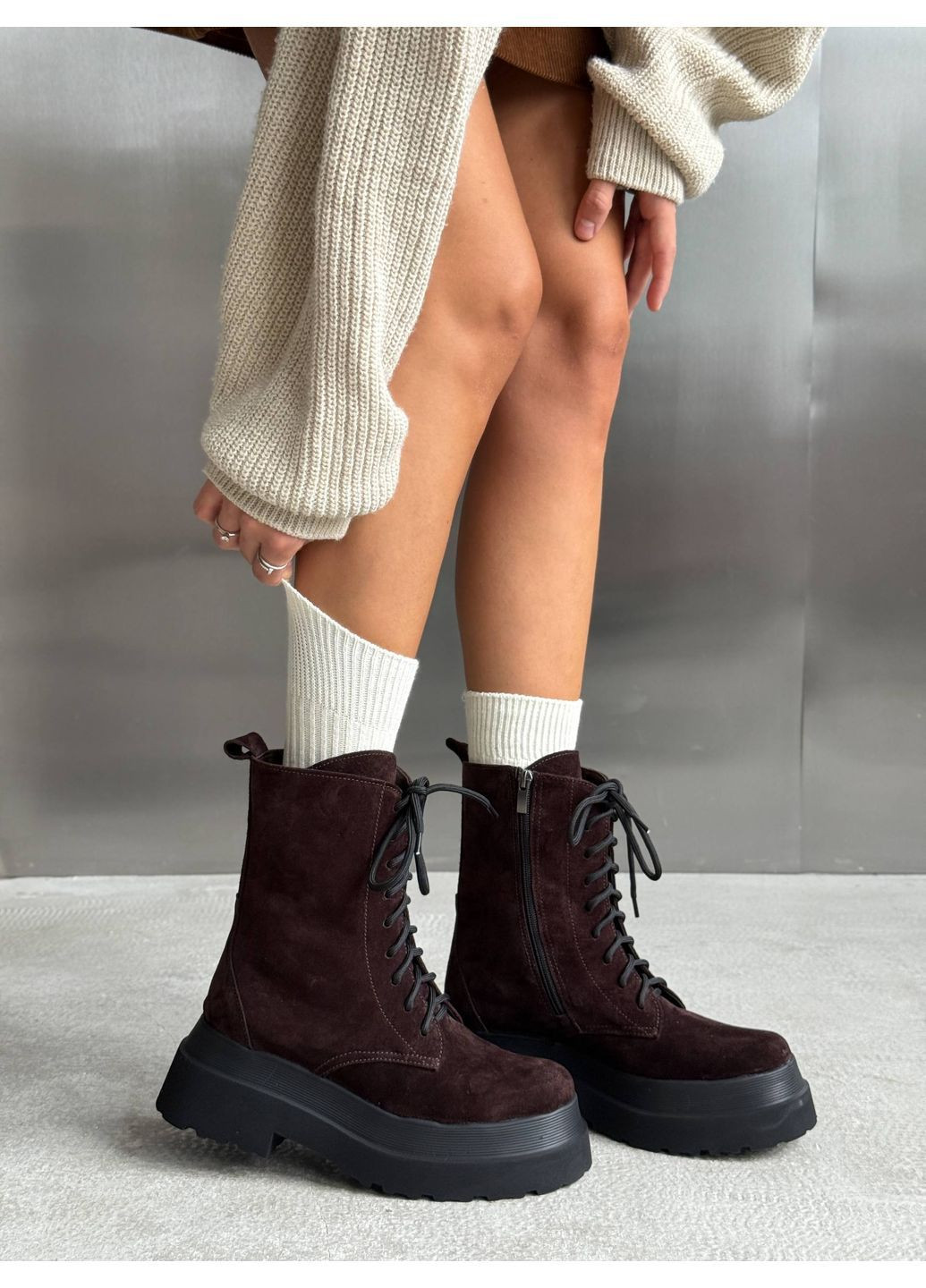 Осенние демисезонные замшевые ботинки Helen из натуральной замши