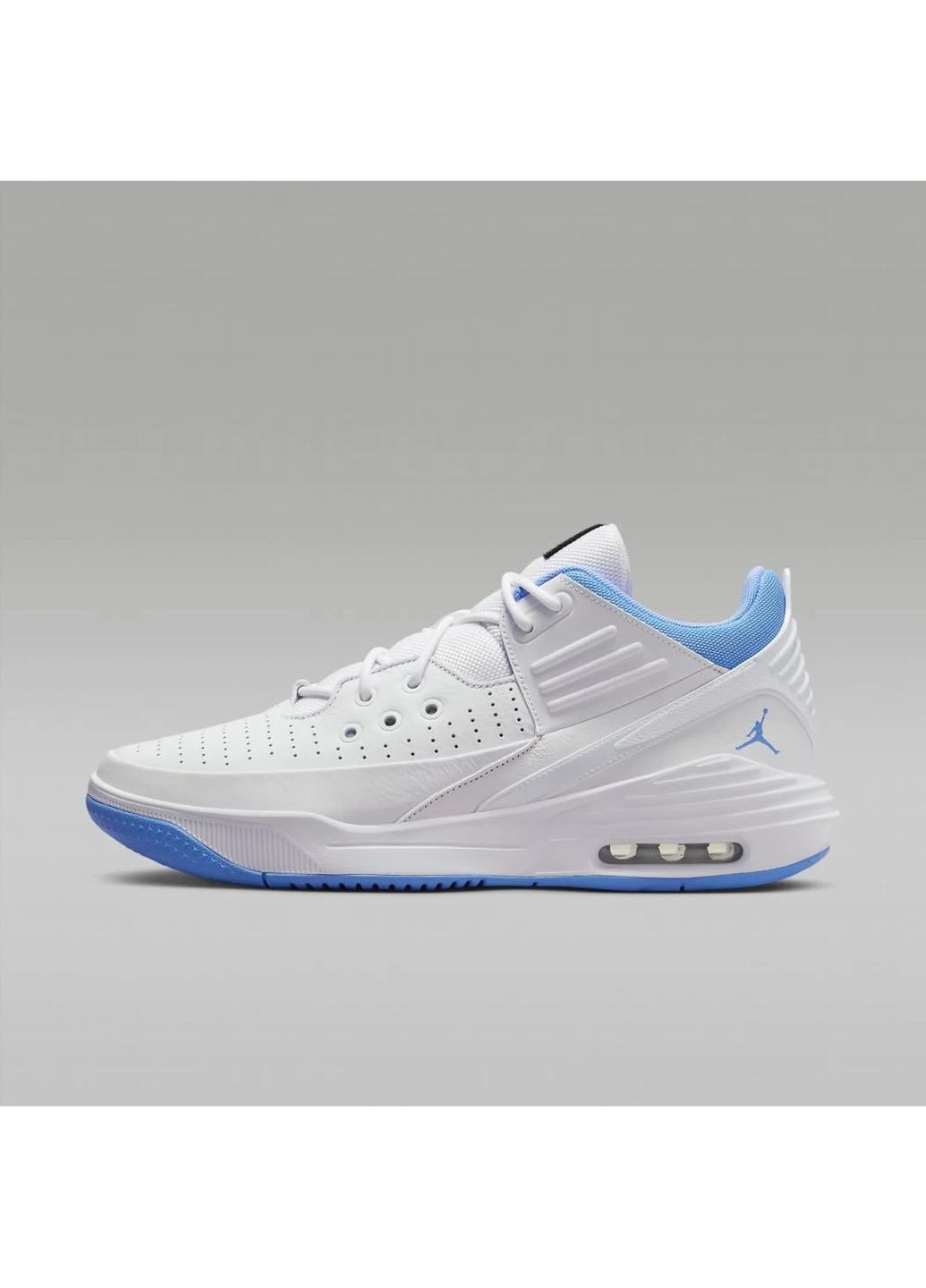 Білі кросівки чоловічі max aura 5 white Air Jordan