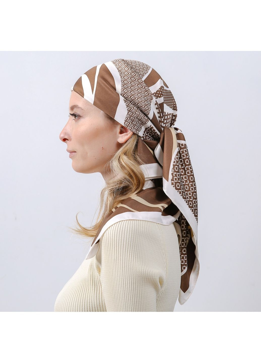 Платок женский с принтом атлас разноцветный РАВЕННА LuckyLOOK 752-825 (324741746)