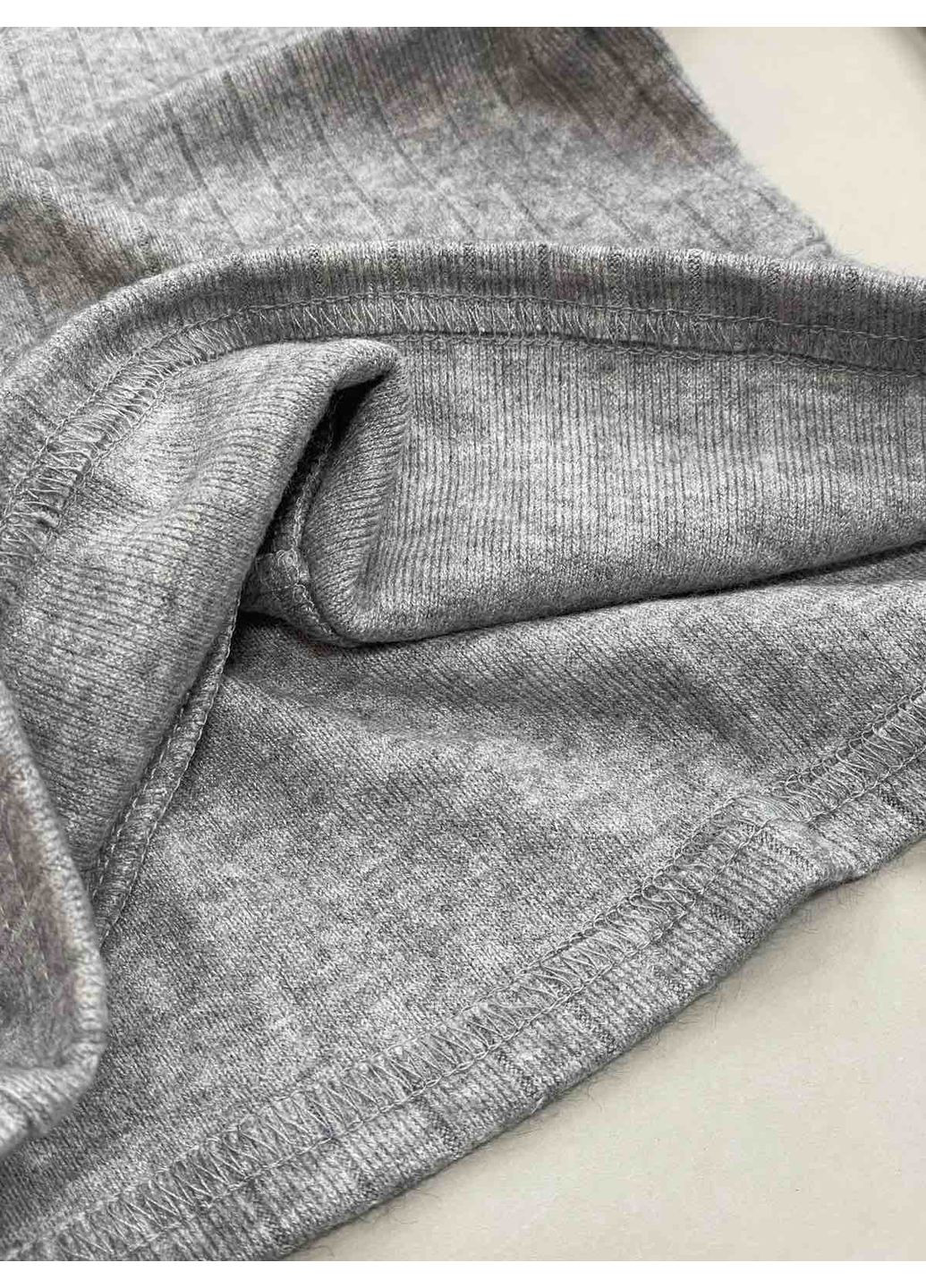 Гольф утеплений рубчик кашемір з розрізом під пальчик No Brand (365957078)