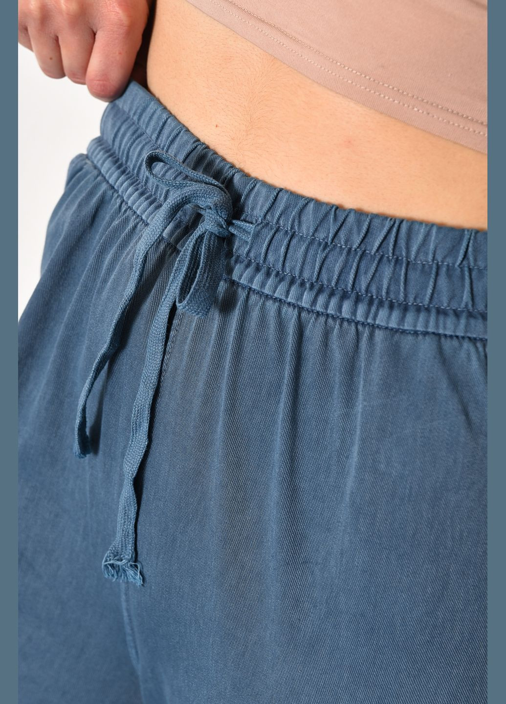 Джинси жіночі напівбатальні прямі темно-блакитного кольору Let's Shop - (285779277)