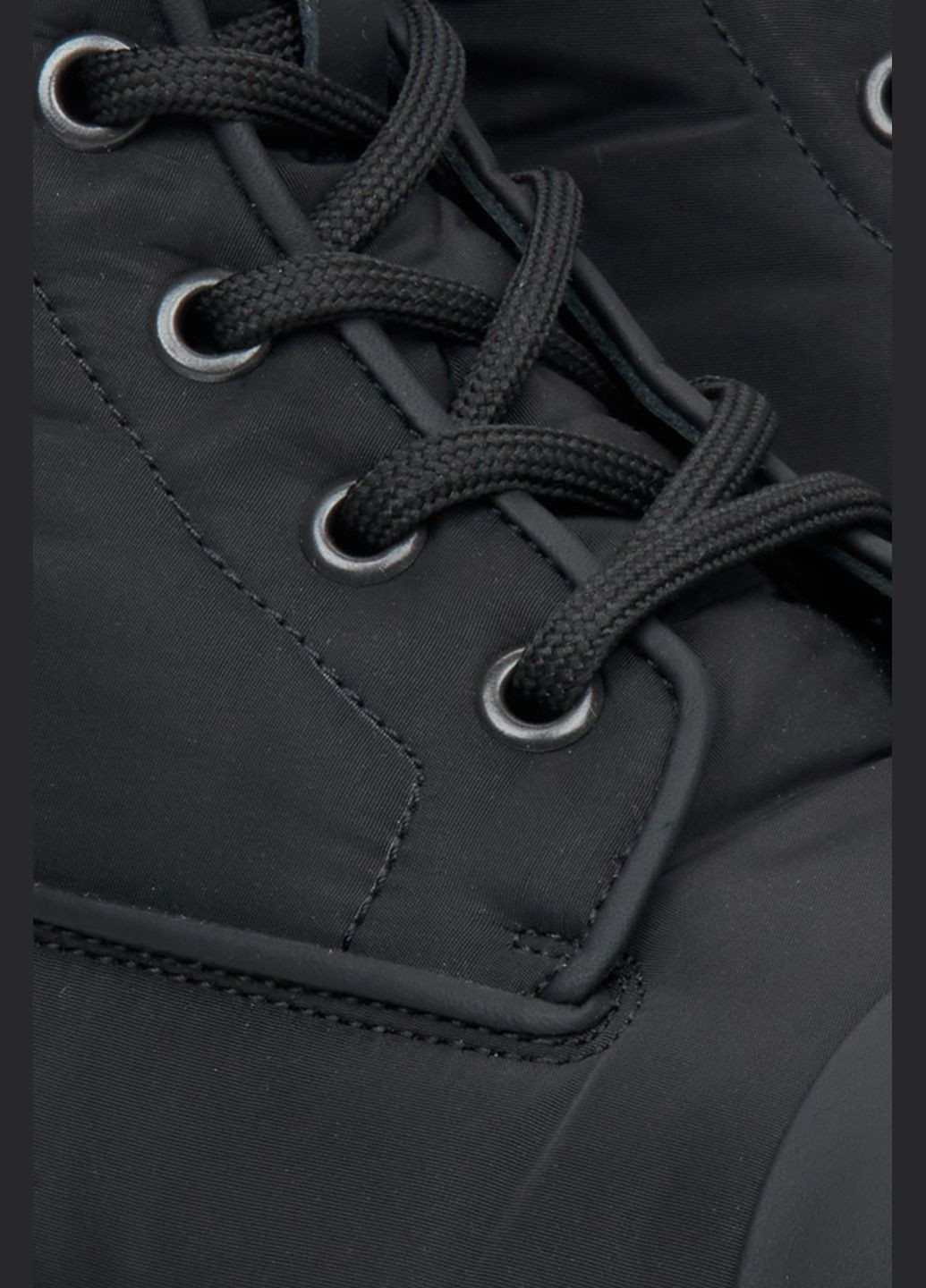 Черные осенние ботинки, цвет черный Estro