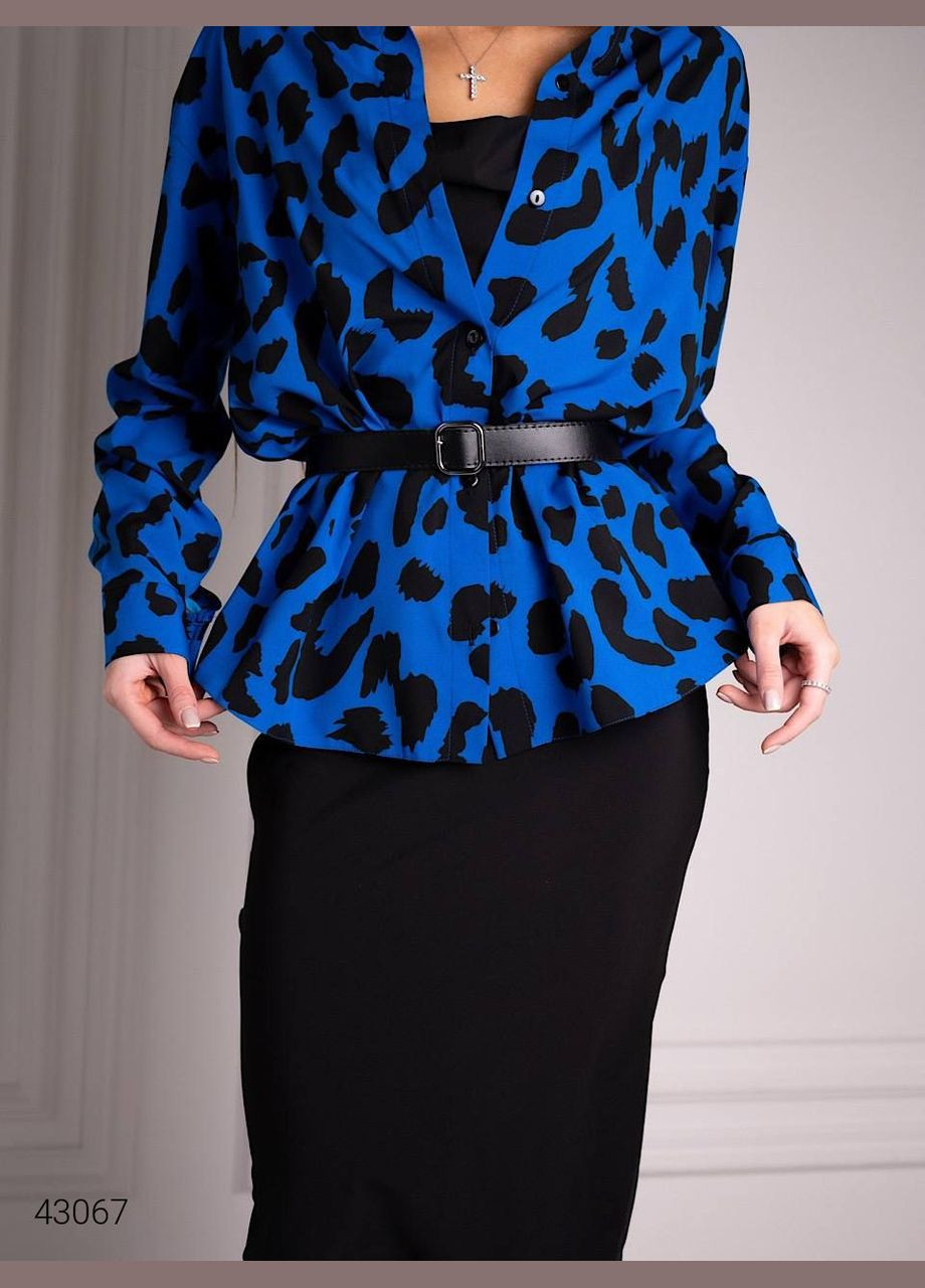 Синее деловое женский костюм Liton с абстрактным узором