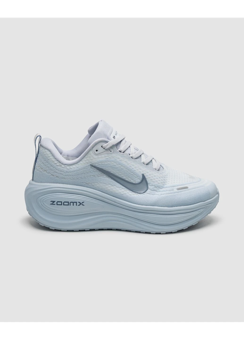 Серые демисезонные кроссовки мужские nike vomero plus football grey ashen slate найк вомеро роам серые No Brand