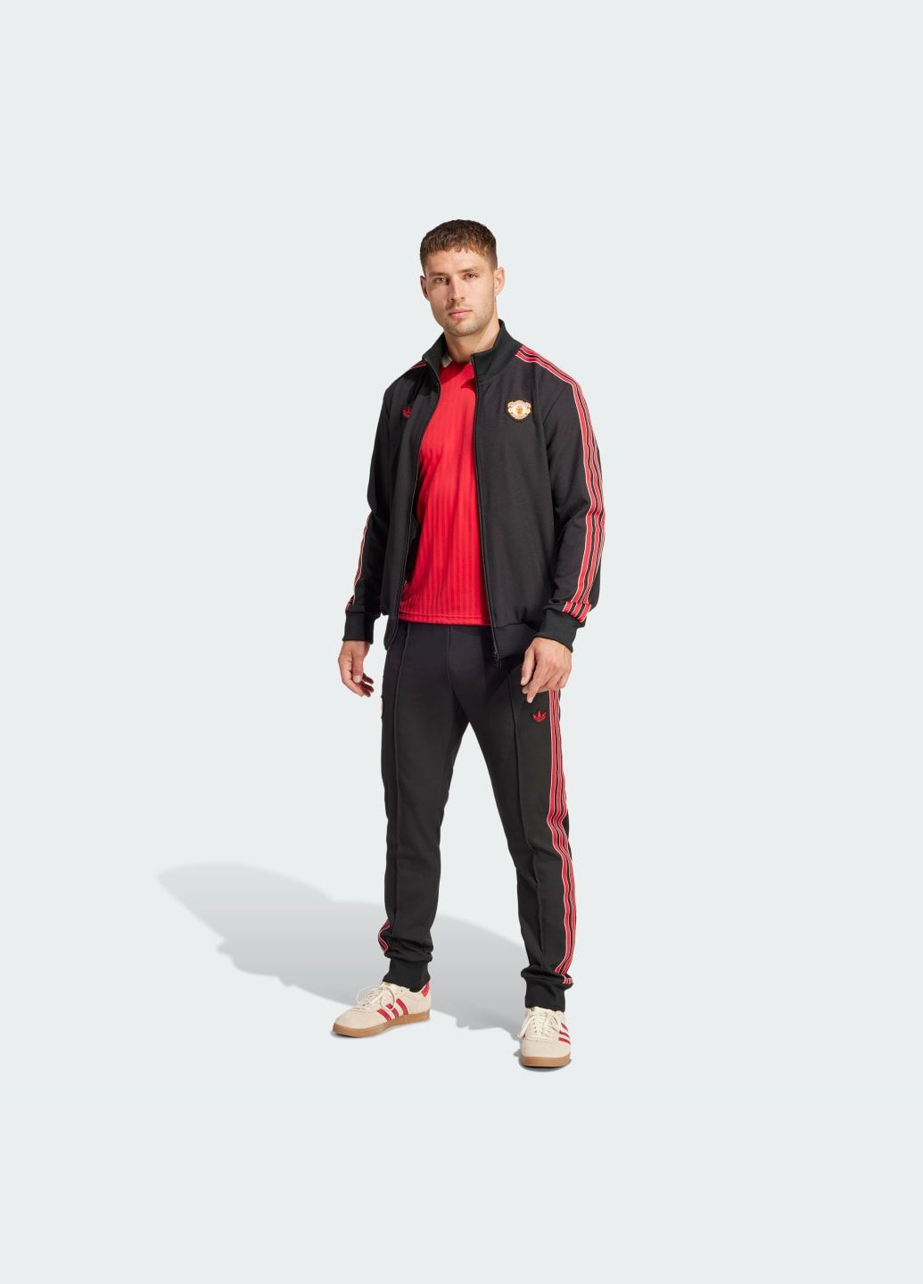 Черные спортивные демисезонные брюки adidas