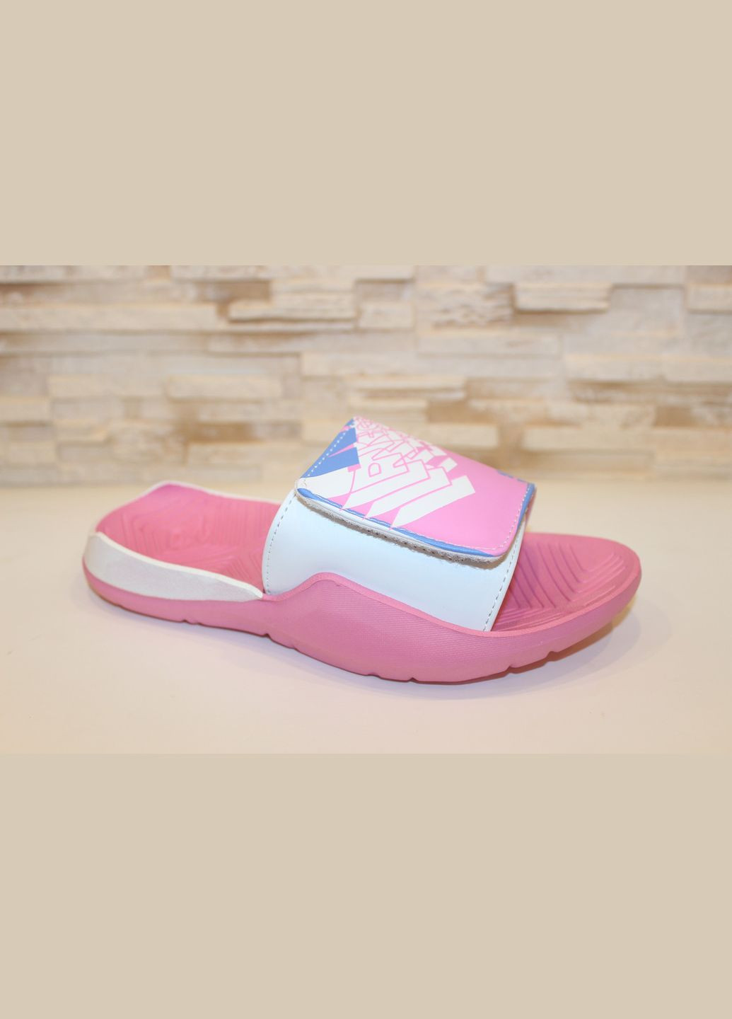 Розовые шлепанцы женские летние розовые No Brand