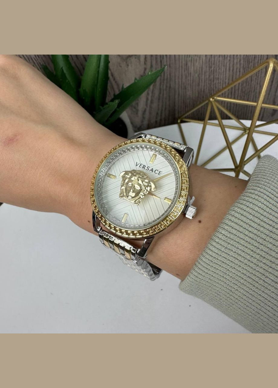 Стильний жіночий наручний годинник кварцовий з металевим ремінцем золотисто-сріблястий (sku_1721ГС) No Brand (346078155)