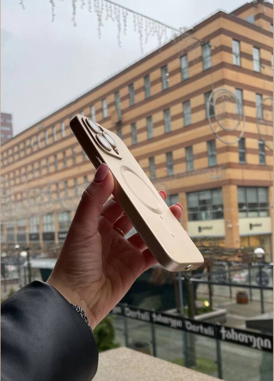 Силиконовый чехол для iPhone 15 Pro Gold MagSafe / Айфон 15 Про золотой с магсейф No Brand (299153216)