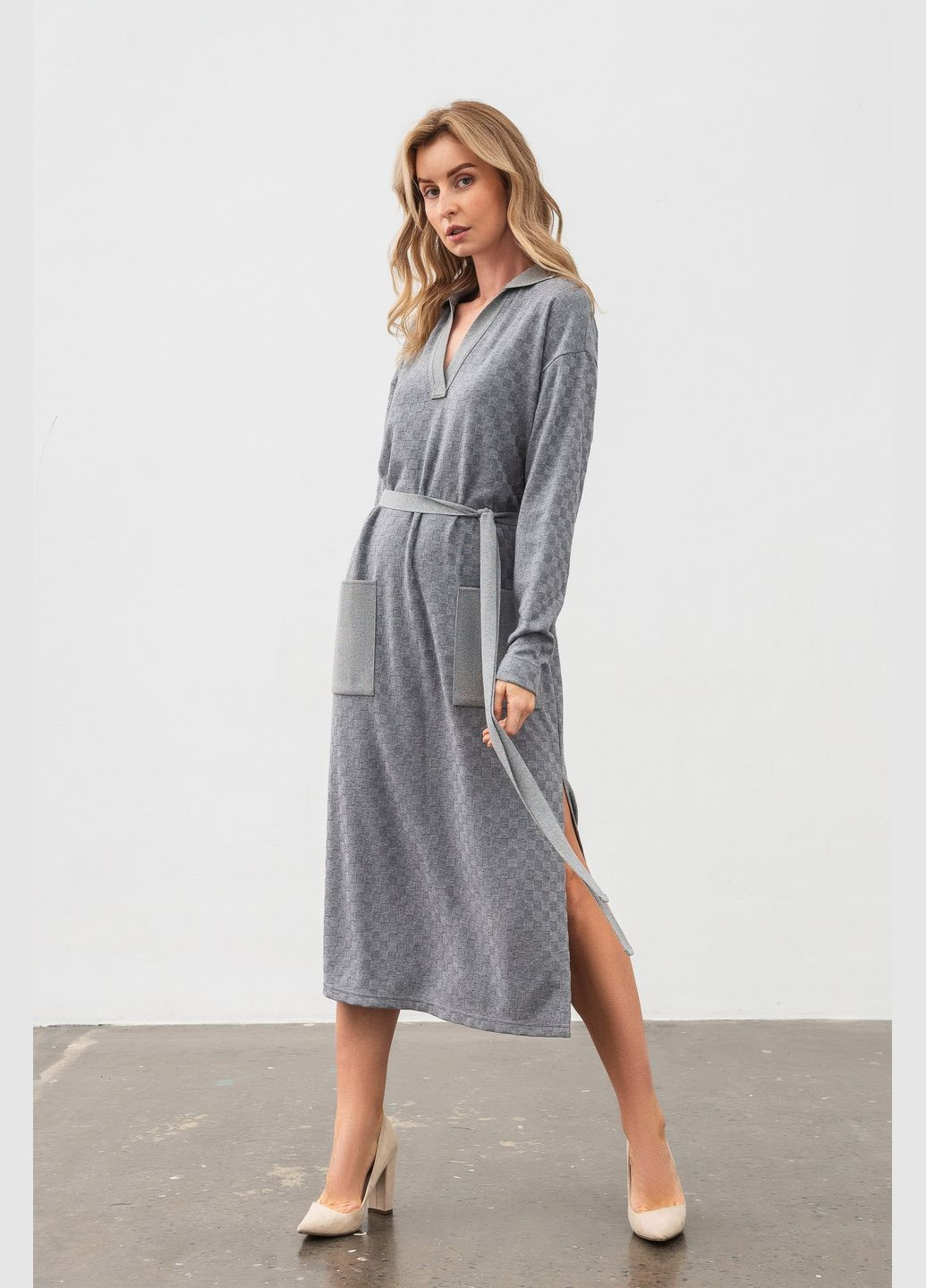 Серое деловое платье Lesia однотонное