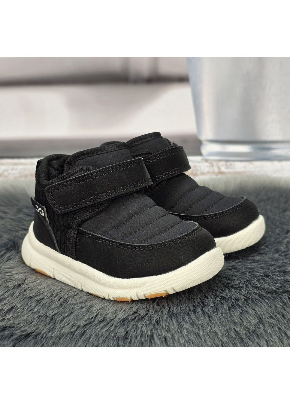 Черные повседневные зимние ботинки зимние для девочки пудровые на липучках Jong Golf