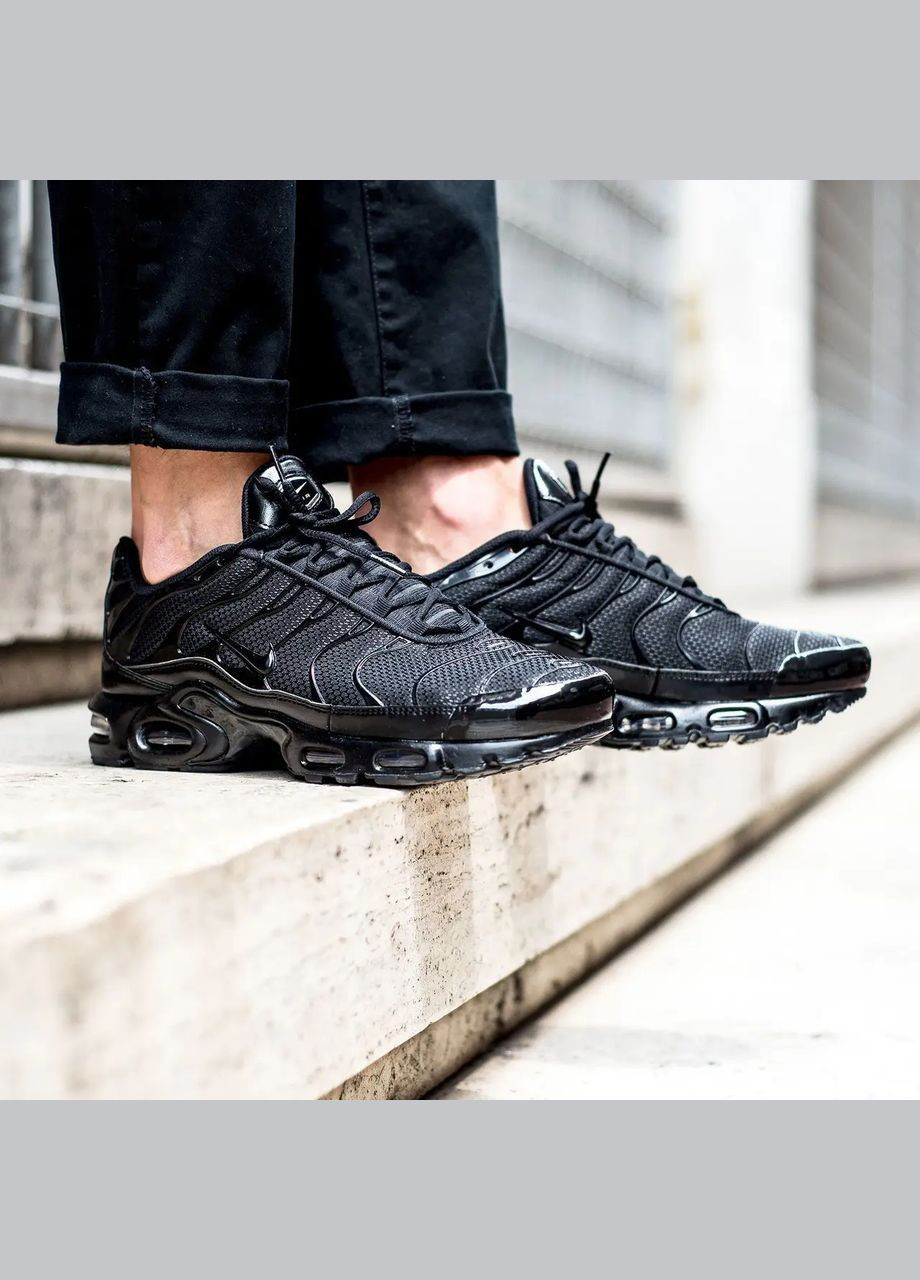 Білі Осінні кросівки чоловічі nike air max plus triple black 604133-050 No Brand