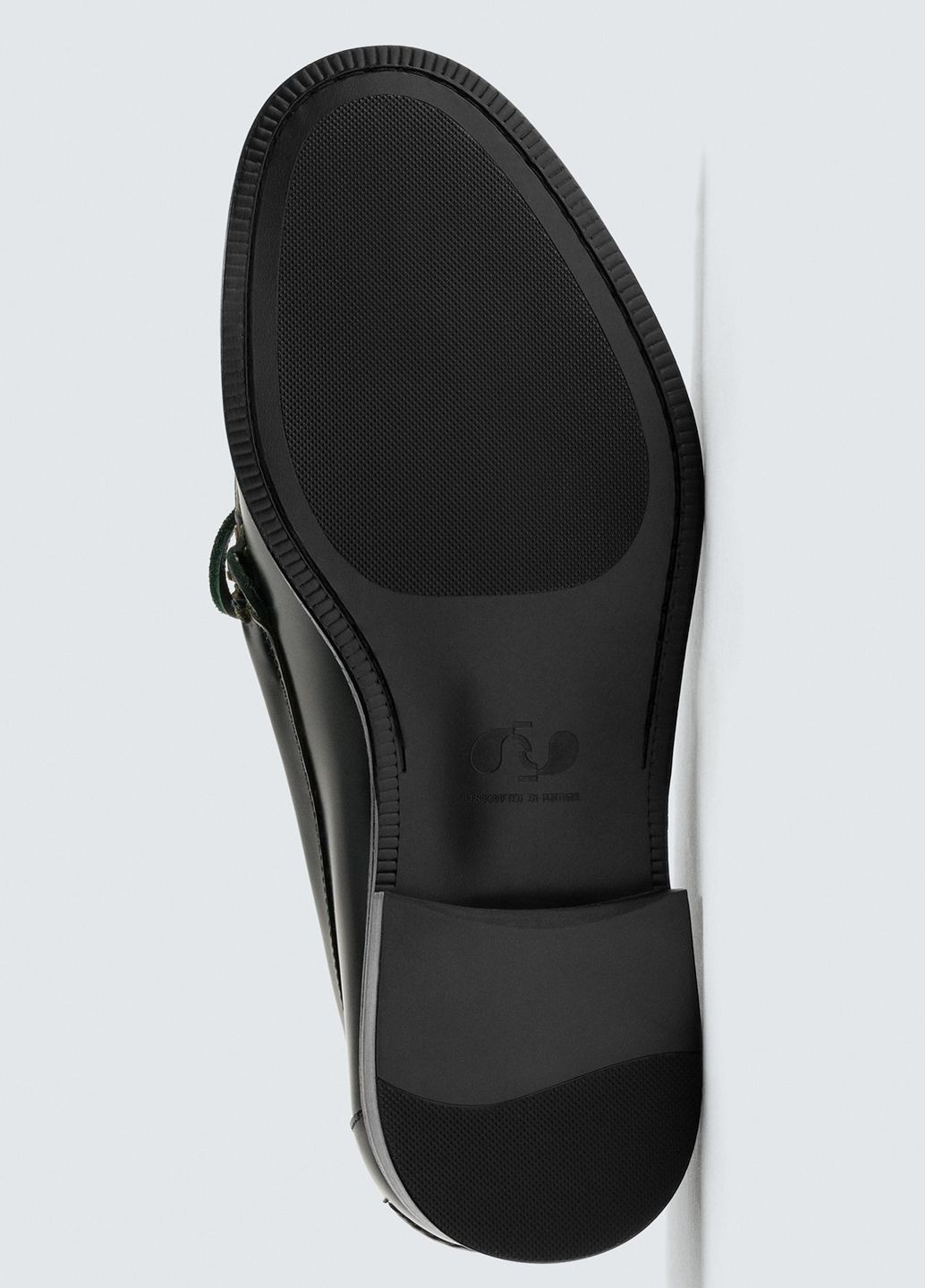 Темно-зеленые повседневные лоферы Zara