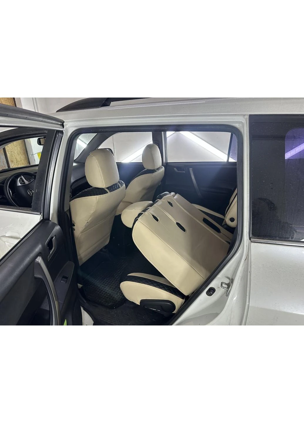 Авточехлы Toyota 2007-2013 (Экокожа+Текстиль) Чехлы в салон EMC-ELEGANT EMC ELEGANT Highlander (398186050)