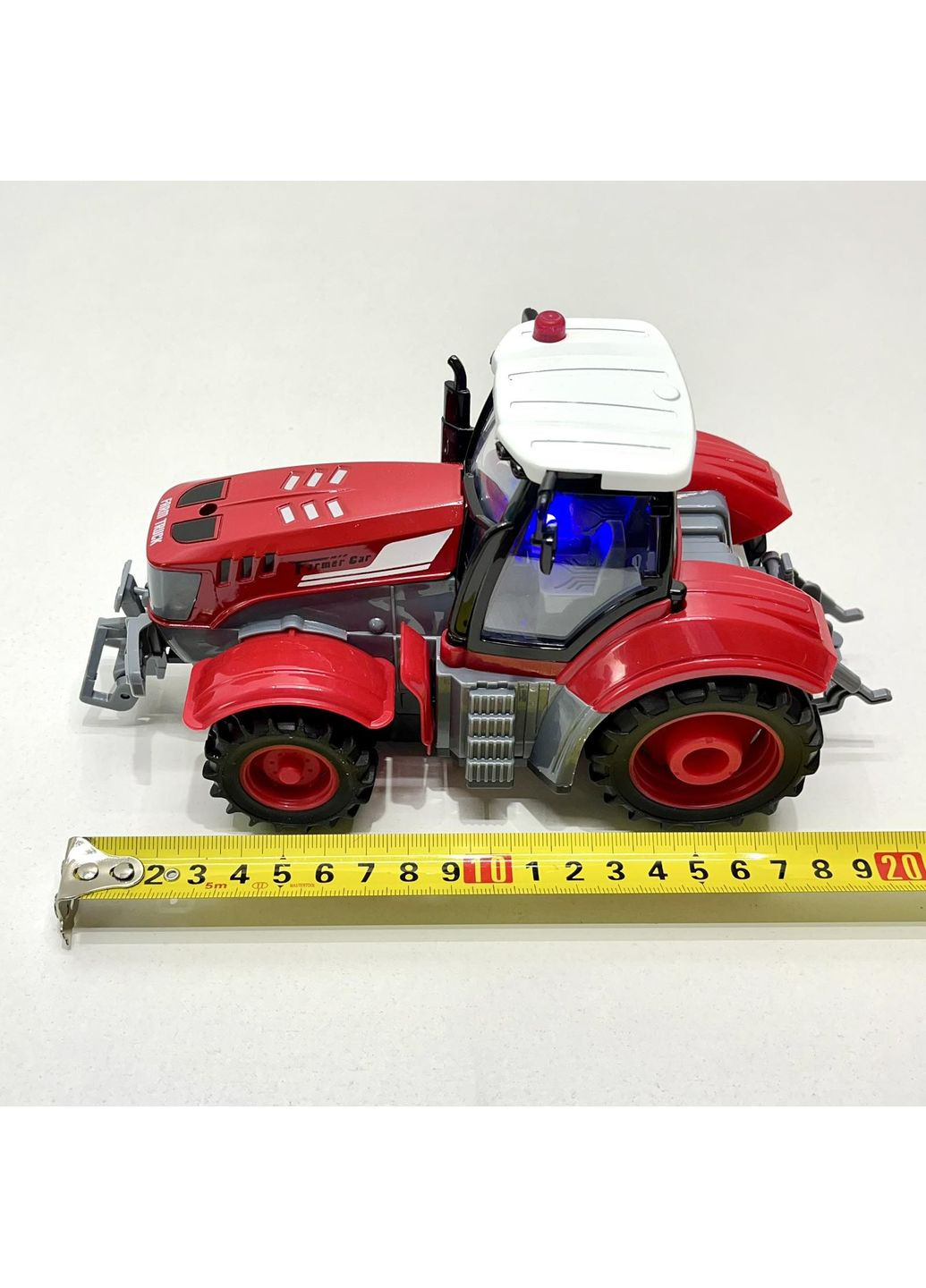 Трактор на радіокеруванні масштаб 1:24 підсвічування Червоний (HJ8011) No Brand (354821000)