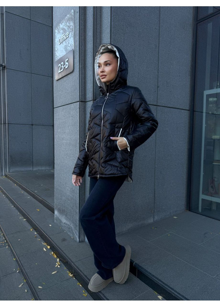 Чорна демісезонна куртка 8125512 стьобана плащівка лаке,силікон 200,з капюшоном на блискавці двосторонній Україна