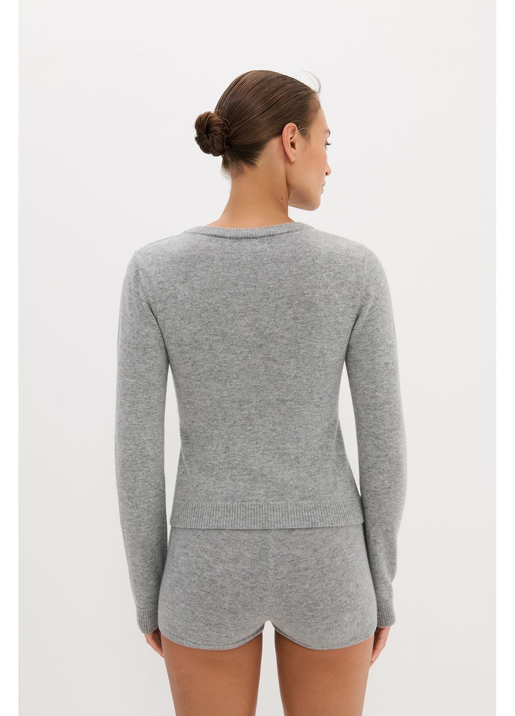 Серый демисезонный джемпер с добавлением шерсти ягненка m-l серый 7003 Papaya