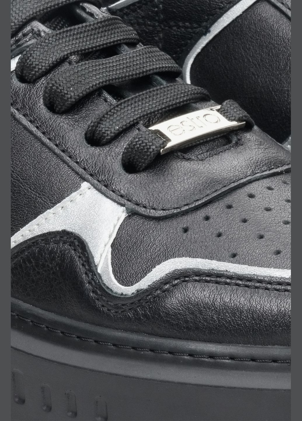 Черные кеды низкие, цвет черный Estro